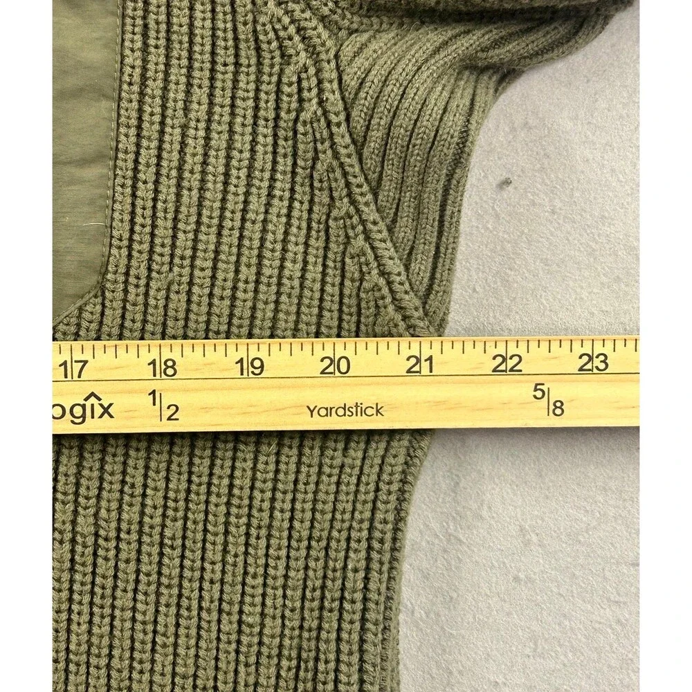 Duluth Trading Company Men’s Olive and Tan Elbow Patches Sweater Medium